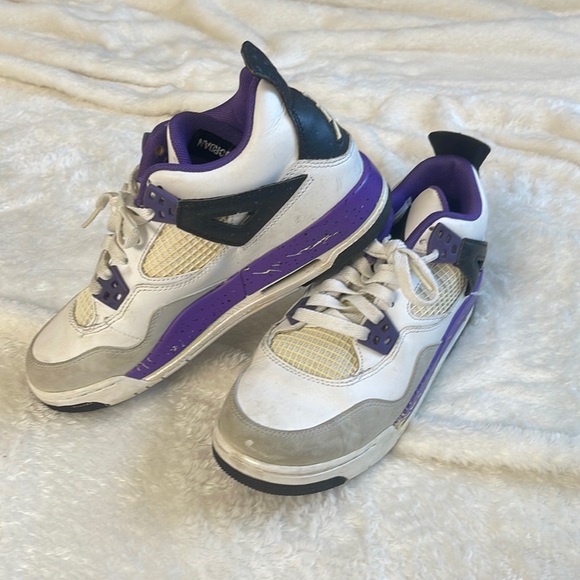 jordan retro 4 purple white